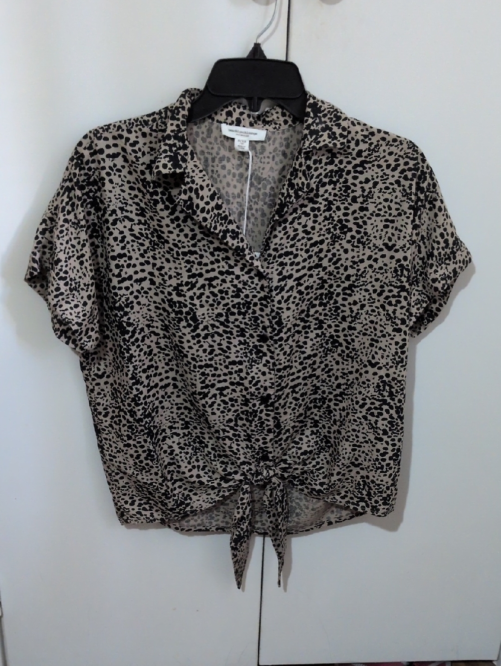 beachlunchlounge Beige and Black Animal Print Tie-Front Button Down Top